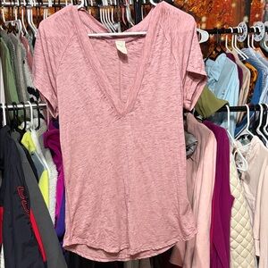 We The Free Dusty Pink V-Neck Short Sleeve Top